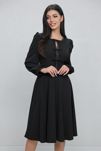 Rochie MBG neagră cu bandă stilizată si fundite pe bust