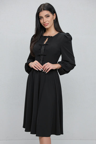 Rochie MBG neagră cu bandă stilizată si fundite pe bust