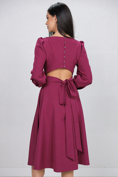 Rochie MBG magenta cu flori 3D pe umar si decupaj pe spate