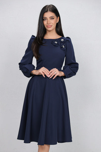 Rochie MBG bleumarin cu flori 3D pe umar si decupaj pe spate