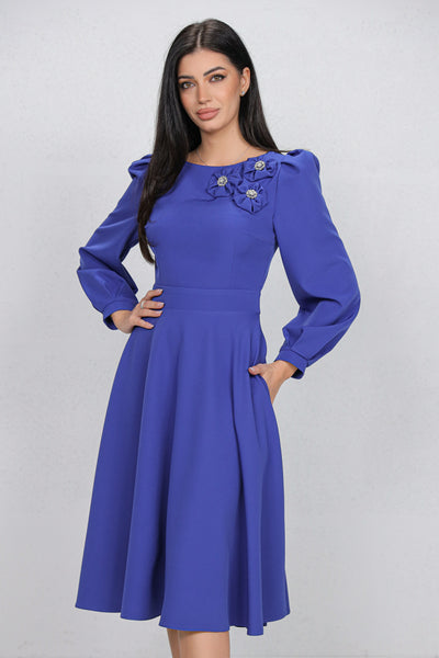 Rochie MBG albastra cu flori 3D pe umar si decupaj pe spate