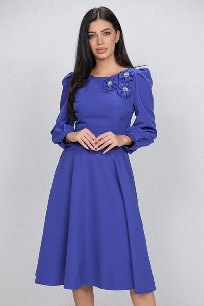 Rochie MBG albastra cu flori 3D pe umar si decupaj pe spate