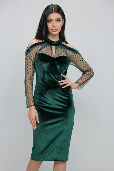 Rochie MBG verde din catifea cu maneci din tull cu buline si decupaj pe umar