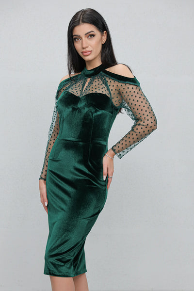 Rochie MBG verde din catifea cu maneci din tull cu buline si decupaj pe umar