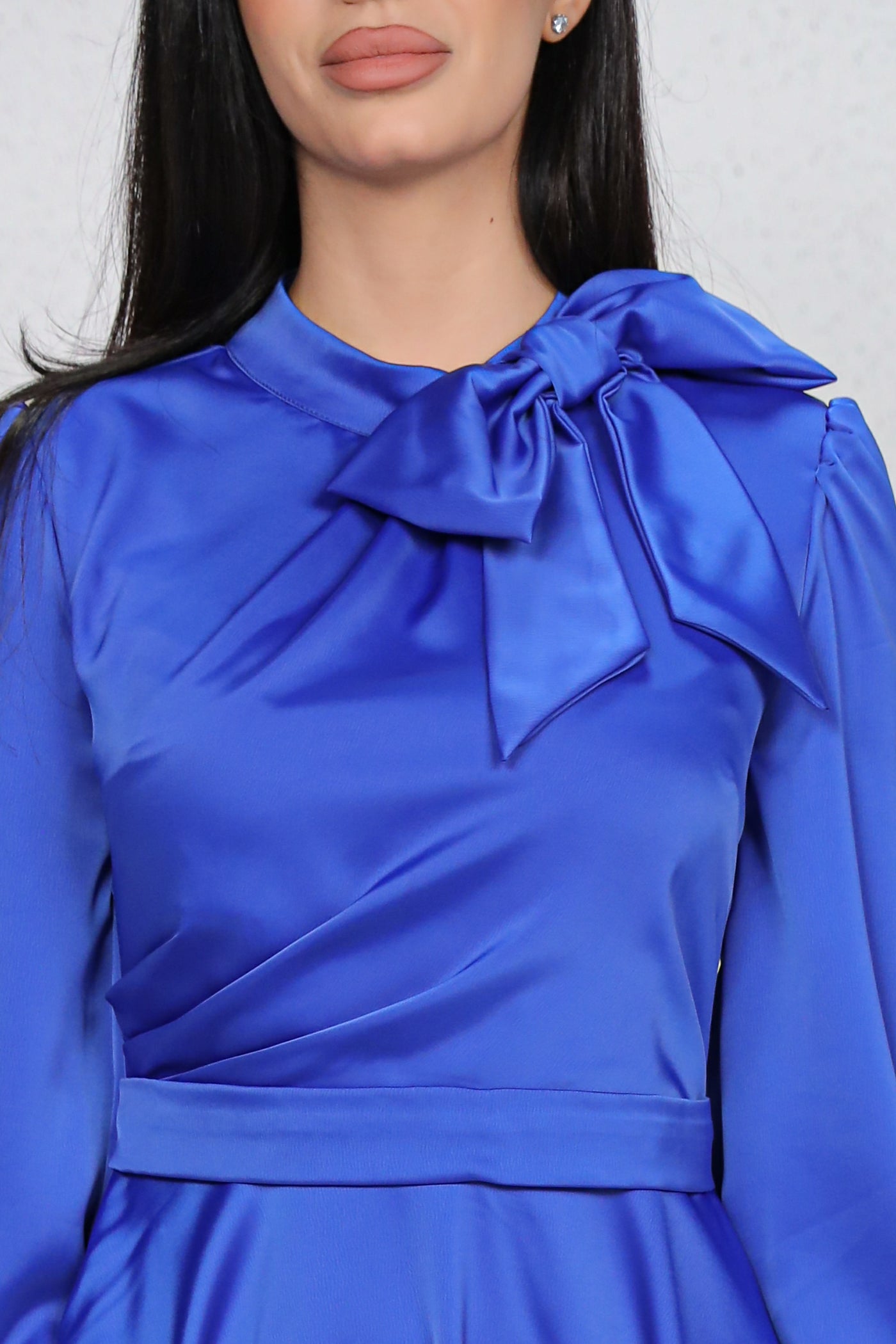 Rochie MBG albastra satinata cu funda la gat