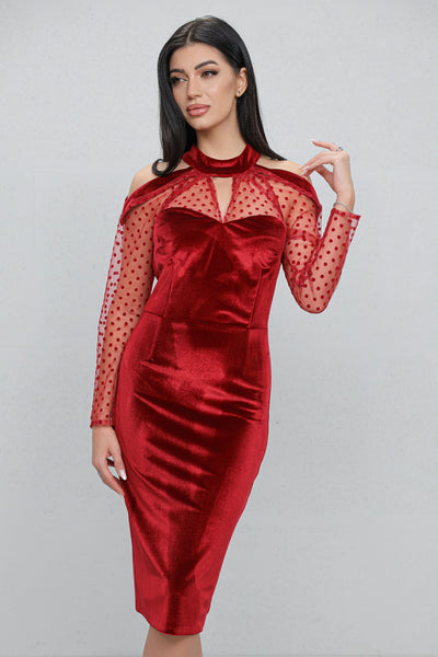 Rochie MBG rosie din catifea cu maneci din tull cu buline si decupaj pe umar