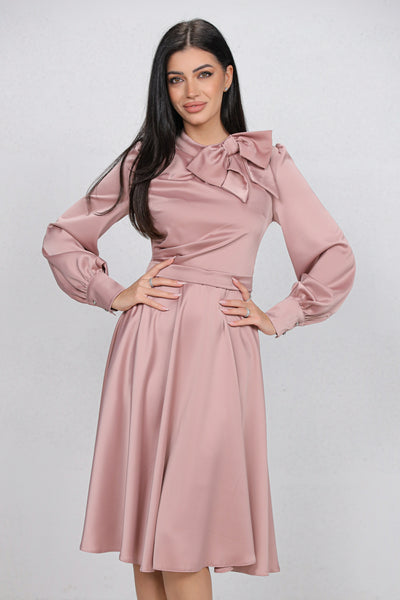 Rochie MBG roz satinata cu funda la gat