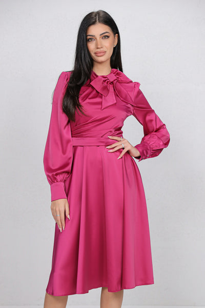 Rochie MBG magenta satinata cu funda la gat