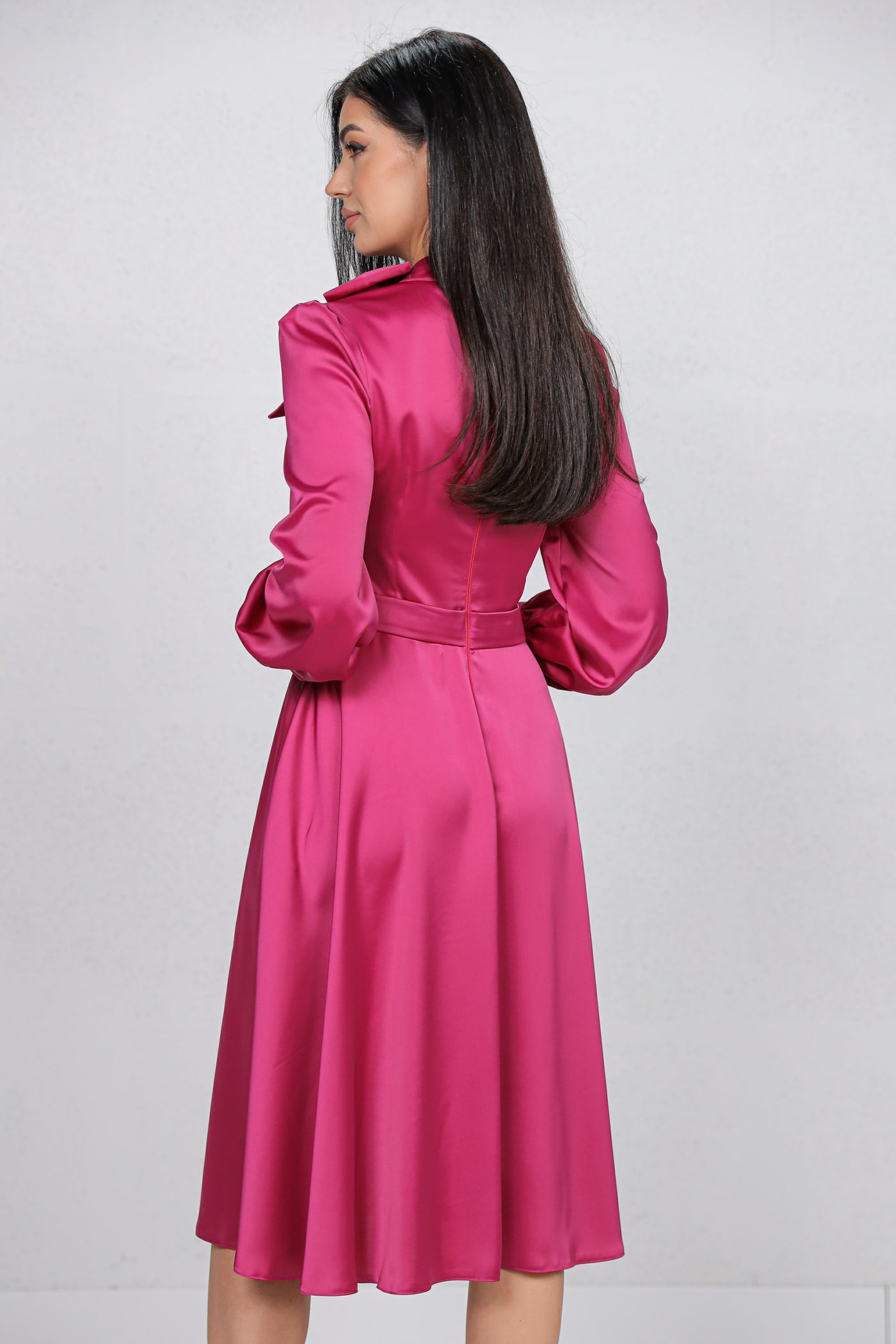 Rochie MBG magenta satinata cu funda la gat