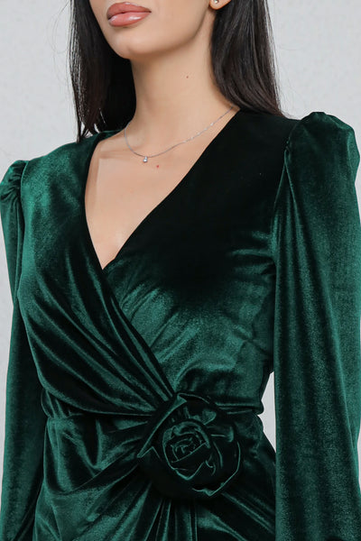 Rochie MBG verde din catifea petrecuta tip lalea cu floare 3D in talie