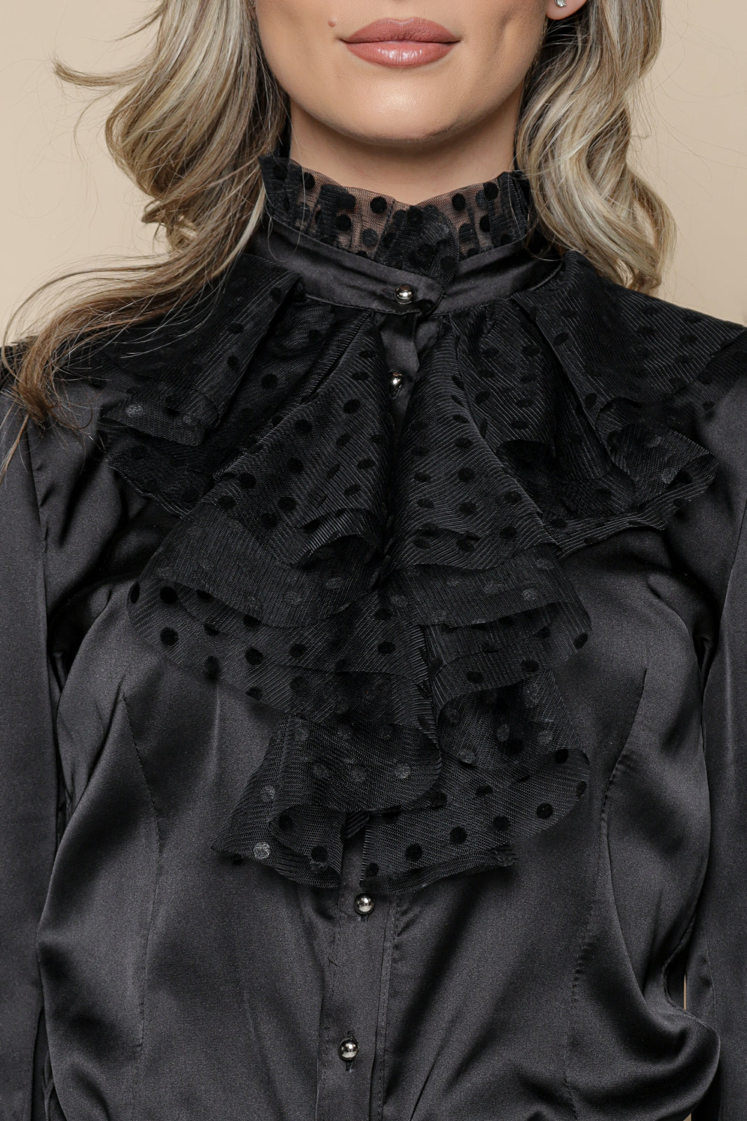 Camasa MBG neagra cu volan maxi din tull cu buline