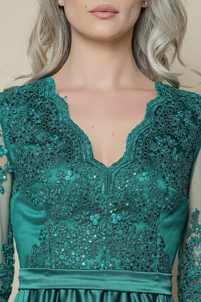 Rochie MBG verde cu broderie pe bust si fulgi la maneca