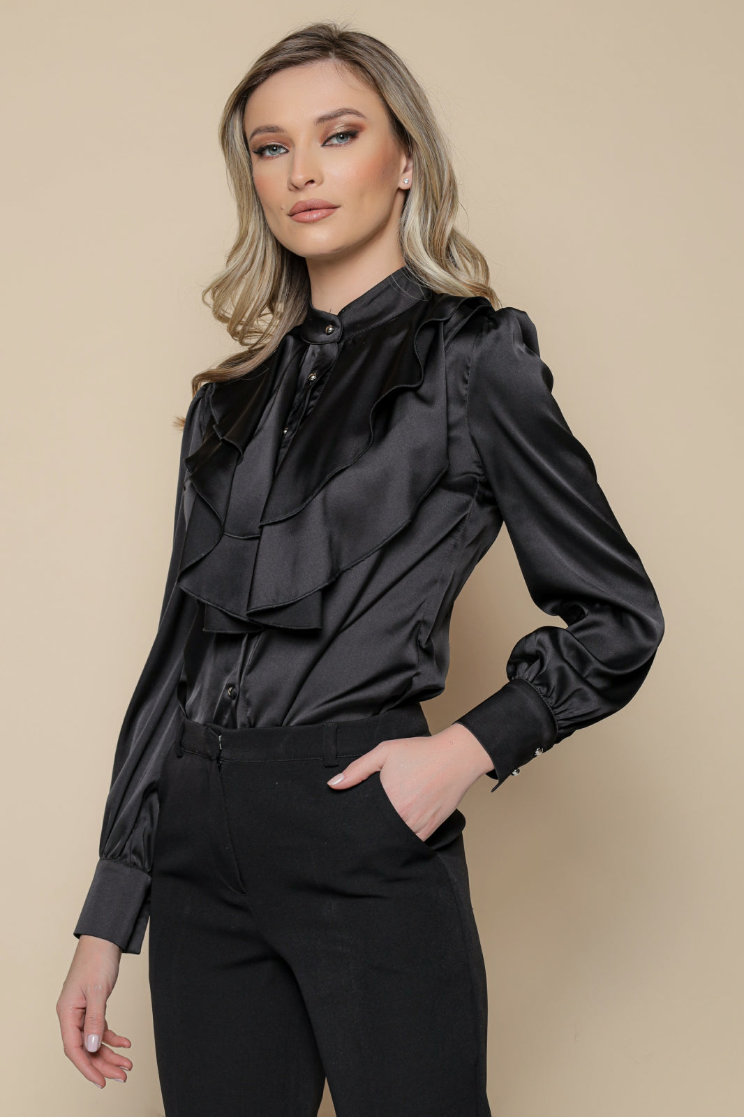 Camasa MBG neagra cu volane suprapuse 