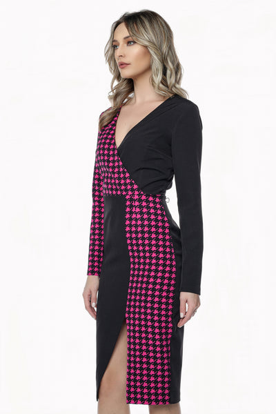 Rochie MBG neagra cu picior cocos fuchsia si aspect petrecut