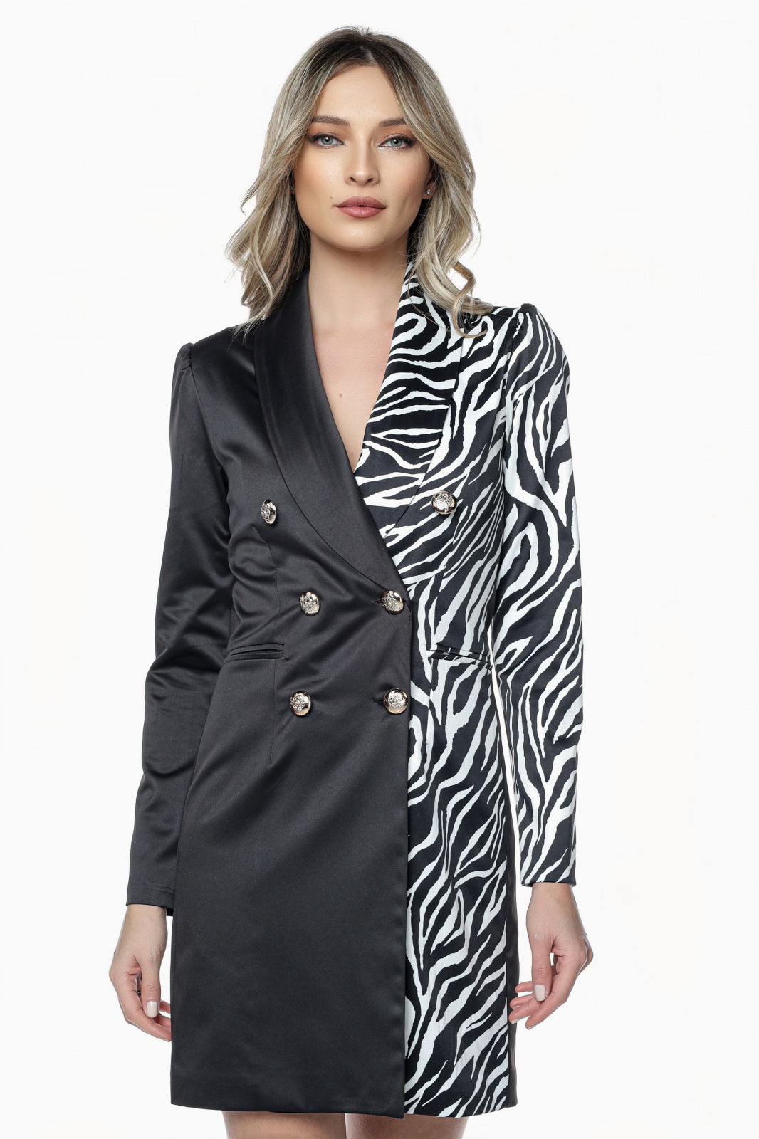 Rochie MBG neagra tip sacou cu o parte zebra