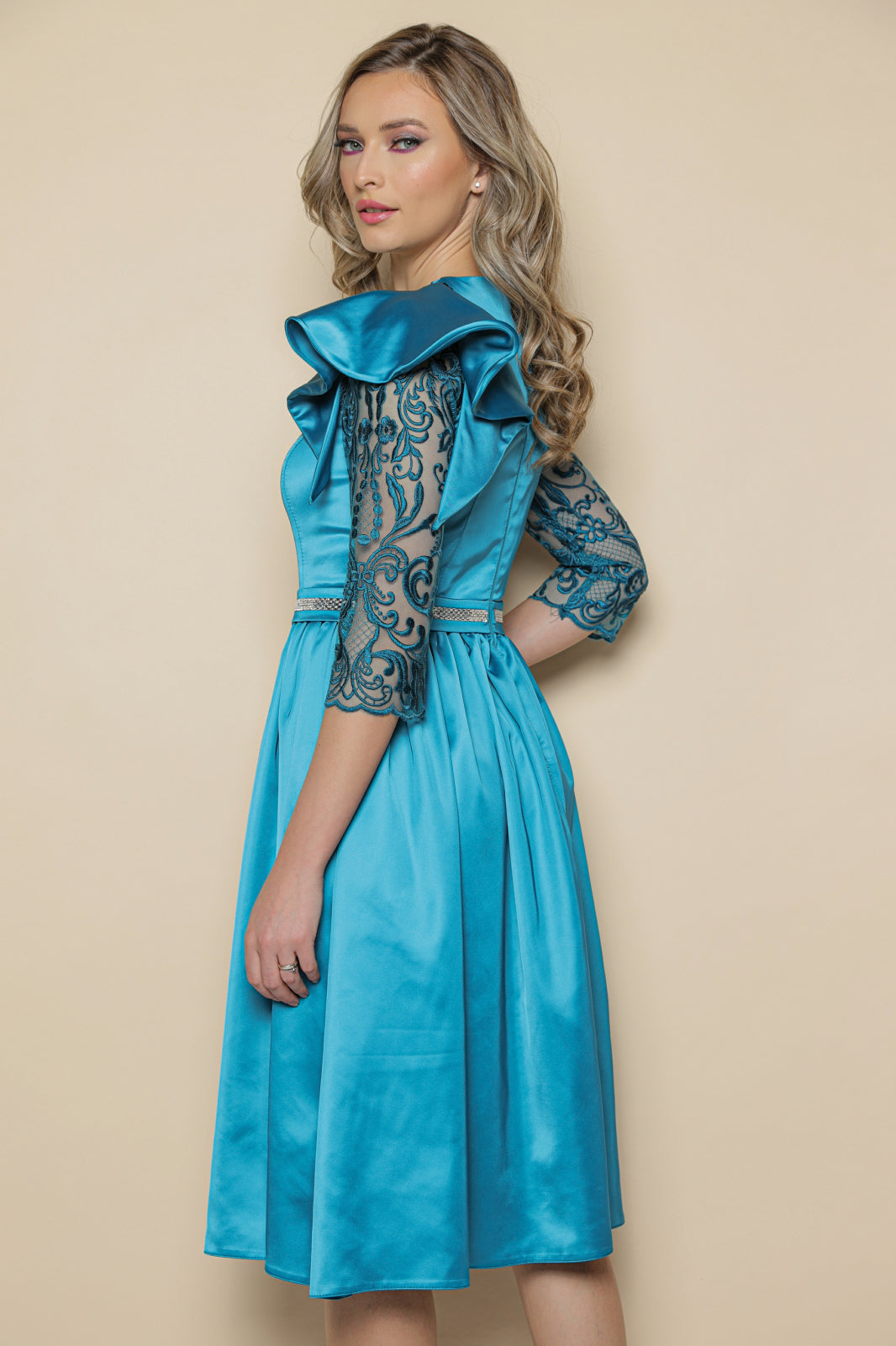 Rochie MBG turquoise din tafta cu broderie si volan